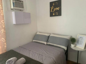 Homey 1-Bedroom w/ Balcony